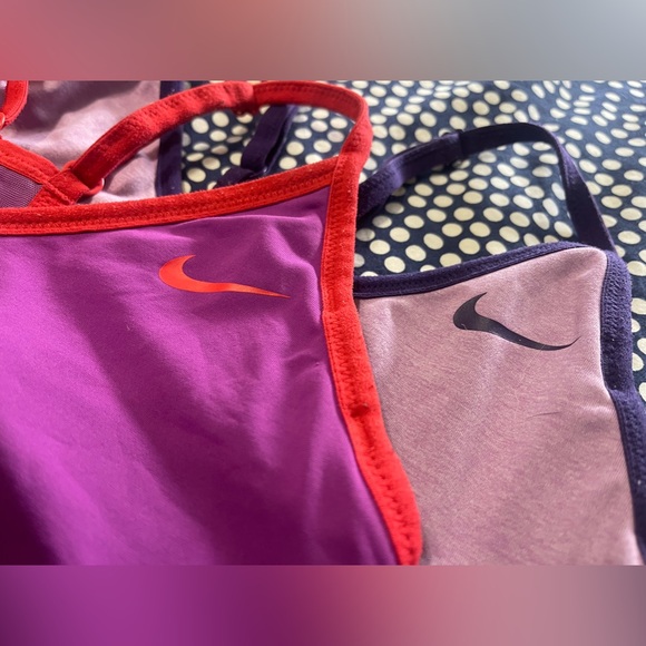 Bundle of 2 Nike V-Neck Low Sports Bee Womens Size Medium - Picture 4 of 7